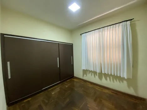 Alugar Apartamento / Sobreloja em São João da Boa Vista R$ 2.000,00 - Foto 8