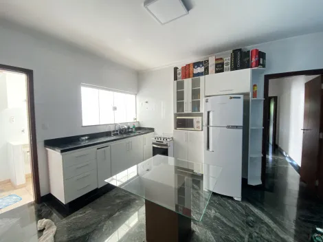 Comprar Casa / Padrão em São João da Boa Vista R$ 380.000,00 - Foto 4