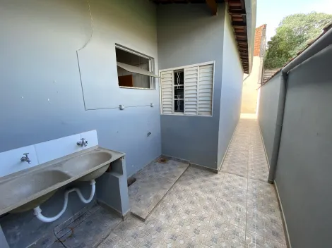 Alugar Casa / Padrão em São João da Boa Vista R$ 1.200,00 - Foto 15