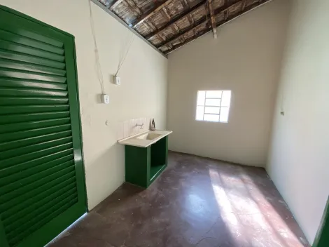 Alugar Casa / Padrão em São João da Boa Vista R$ 500,00 - Foto 10