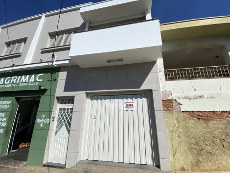 Alugar Apartamento / Sobreloja em São João da Boa Vista. apenas R$ 2.500,00