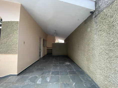 Alugar Casa / Padrão em São João da Boa Vista R$ 2.000,00 - Foto 4