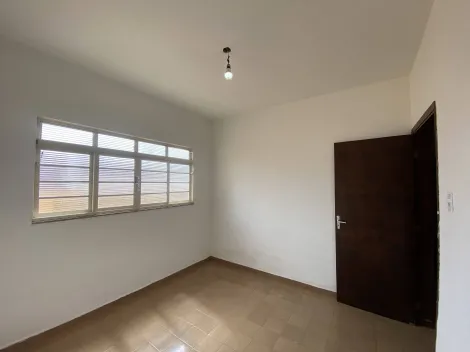 Alugar Casa / Padrão em São João da Boa Vista R$ 2.000,00 - Foto 8