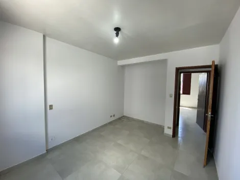 Alugar Apartamento / Padrão em São João da Boa Vista R$ 1.500,00 - Foto 14